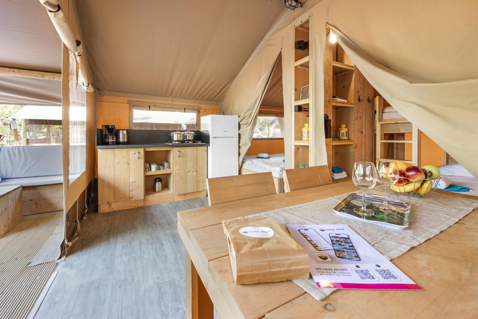 Easyatent Safari Tent Lanterna Cervar-Porat Room photo